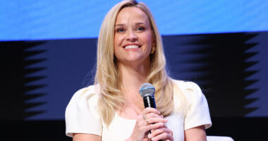 Reese Witherspoon & Oliver Haarmann's Age Gap Relationship Is Heating Up