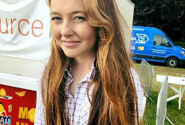 Katie Simpson, the 21-year-old younger was been raped, beaten and strangled by the partner of her sister Jonathan Creswell in a jealous rage