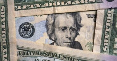 Weak Dollar Raises Concern