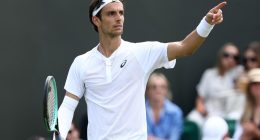 Wimbledon match stopped due to medical emergency in stands