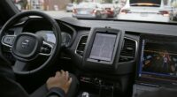 Boston Taxi Drivers Union Wants a 'Human Safety Operator' in Commercial Autonomous Vehicles