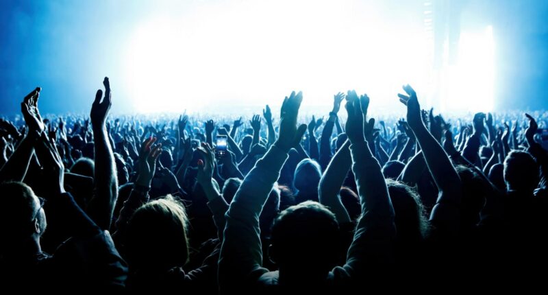 Iconic rock singer forced to reschedule tour after suffering painful injury as fans left devastated and concerned